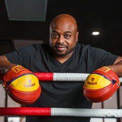 KRONK FOCUS MITTS KRONK Boxing Gym Emanuel Steward’s Leather Punch Mitts